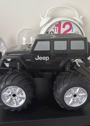 Beden Renk Siyah Jeep Oyuncak Araba