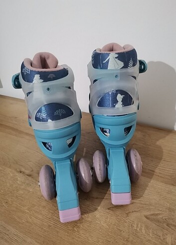 Beden beyaz Renk Elsa Lisanslı Paten