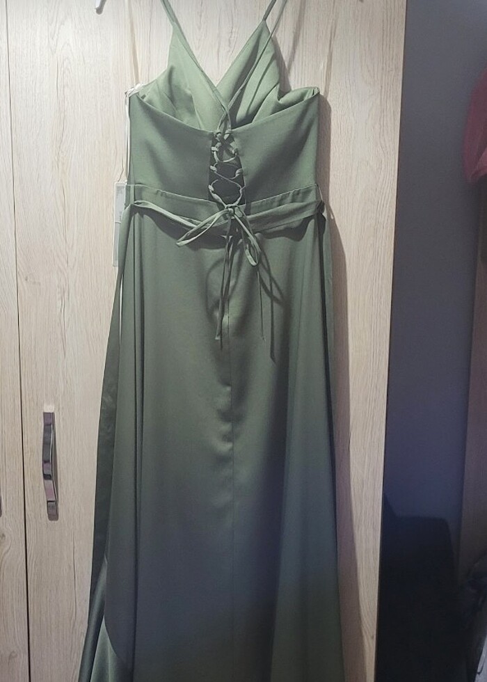 Haki renk abiye elbise  - Görsel 2