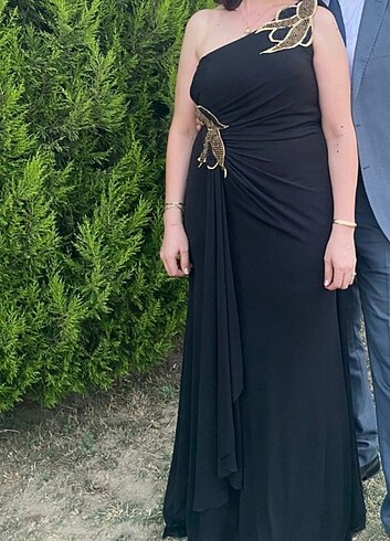 l Beden siyah Renk Tek omuz işlemeli abiye