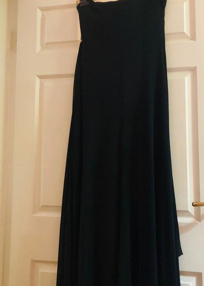 Tek omuz işlemeli abiye - Görsel 3