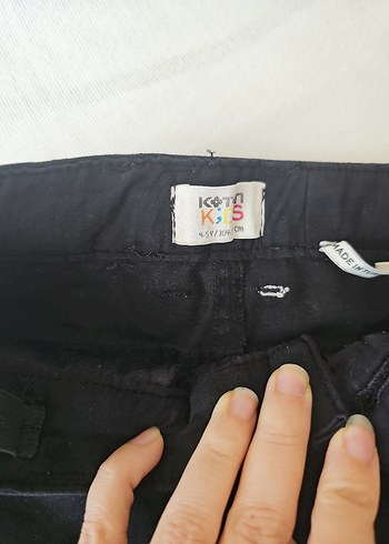 4 Yaş Beden Erkek Çocuk Siyah Kemerli Denim Pantolon