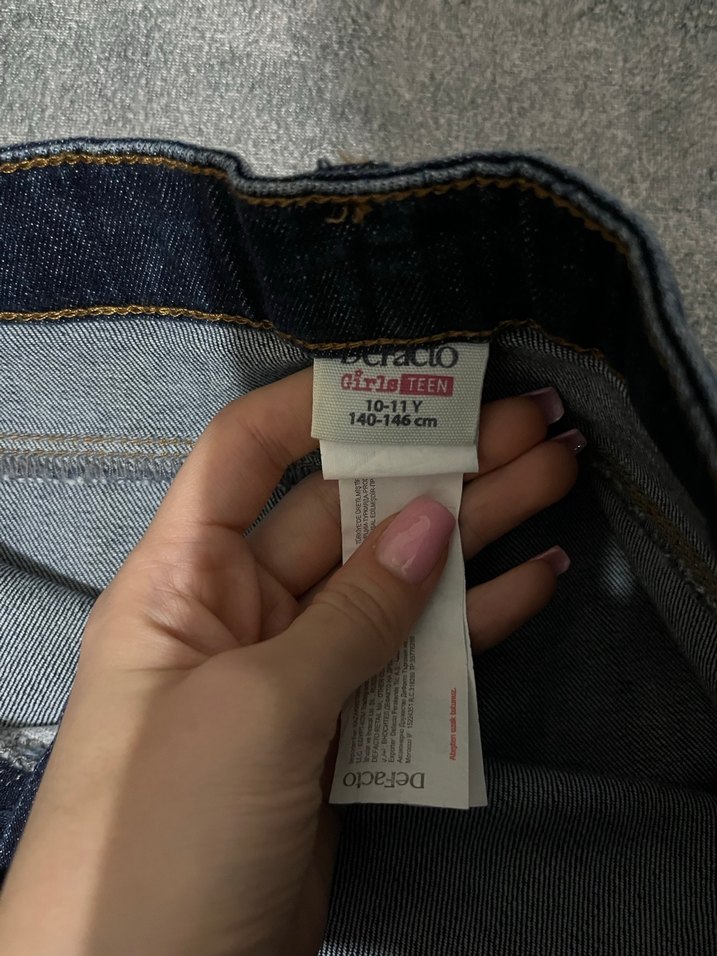 Nakışlı Düğmeli Lacivert Kız Kot Etek - Görsel 3