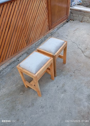 Bej  Minderli ahşap tabure - Görsel 4