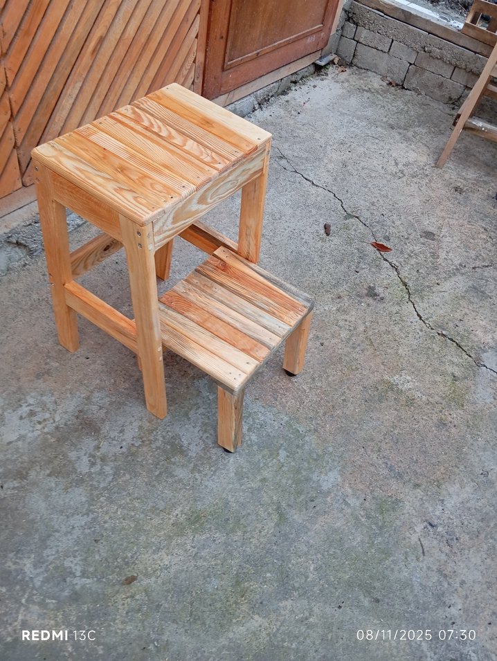 Bej Ahşap Basamak Taburesi - Görsel 3