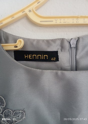 Gri İşlemeli Uzun Kollu Tesettür Abiye - Görsel 6