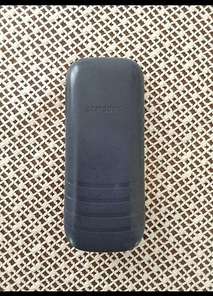 Samsung tuşlu cep telefonu