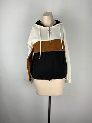 Diğer Sweatshirt %70 İndirimli.