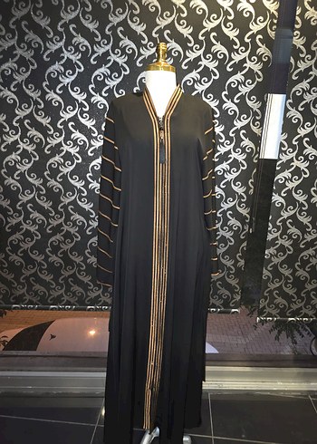 Uzun Kollu Siyah Nakışlı Kadın ferace - Görsel 3