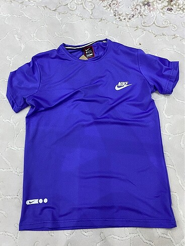 Nike Mikro Kumaş Tişört