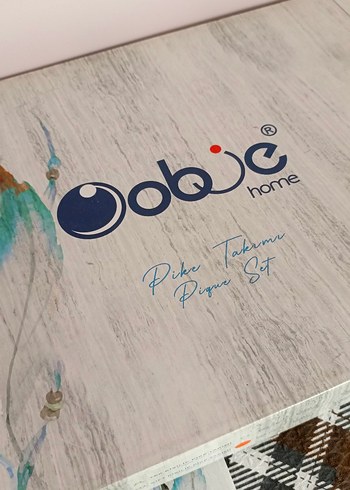 Beyaz ve Gri Ekose Desenli Çift Pike Takımı - Görsel 6