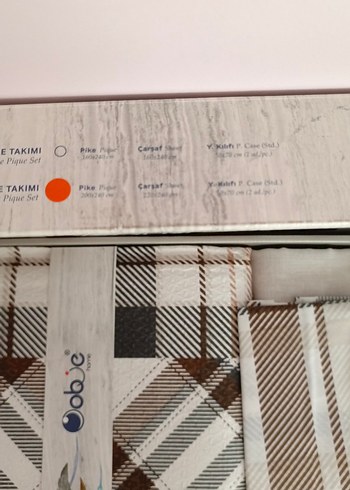 Beyaz ve Gri Ekose Desenli Çift Pike Takımı - Görsel 3