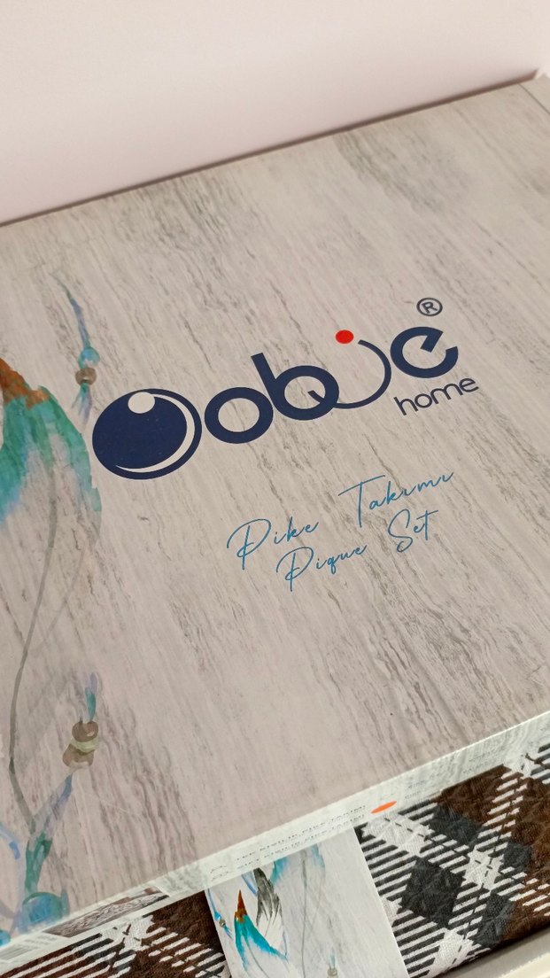 Beyaz ve Gri Ekose Desenli Çift Pike Takımı - Görsel 2