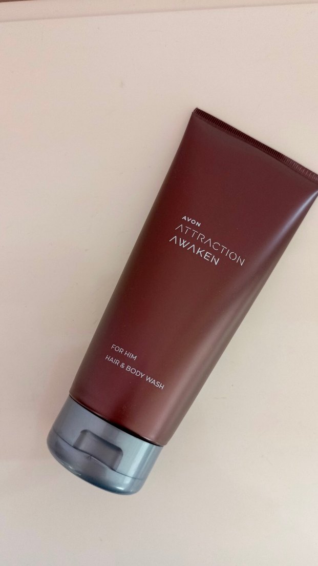 Avon Attraction Awaken Erkek Saç & Vücut Yıkama şampuanı - Görsel 3