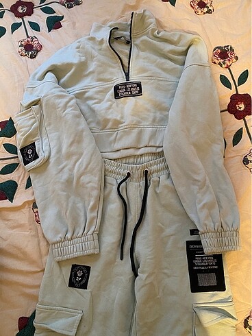 BERSHKA CROP EŞOFMAN TAKIMI