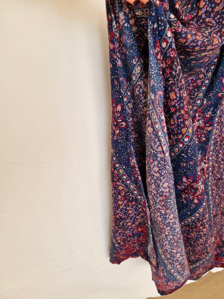 Bohem Uzun V Yaka Çiçek Desenli Elbise - Görsel 5