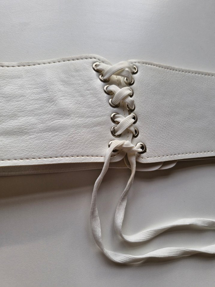 Beyaz Deri Kuşak Bağcıklı Kemer - Görsel 4