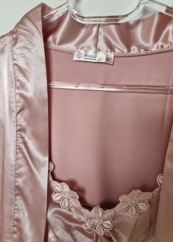 Pembe 4 Parça Saten Gecelik ve Sabahlık Takım - Görsel 16