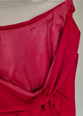 Fiyonklu Sırt Dekolteli Bordo Midi Abiye Elbise - Görsel 4