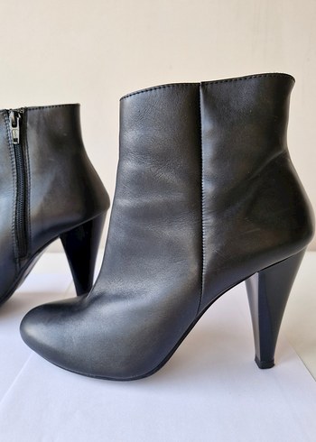 Hakiki Deri Siyah Stiletto Topuklu Fermuarlı Kadın Bot - Görsel 4