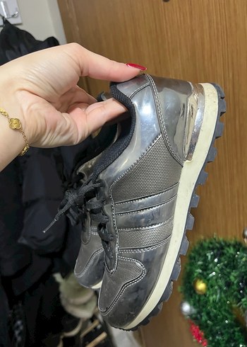 Gri Metalik Kadın Spor Ayakkabı - Görsel 4