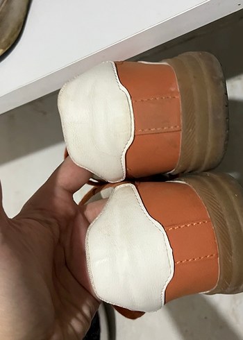 Turuncu bershka ayakkabı - Görsel 3