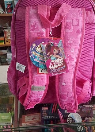  Beden Lisanlı Winx okul çantası