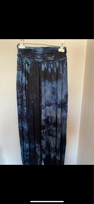 Bershka batik desenli eşofman