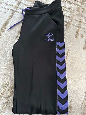 Hummel eşofman
