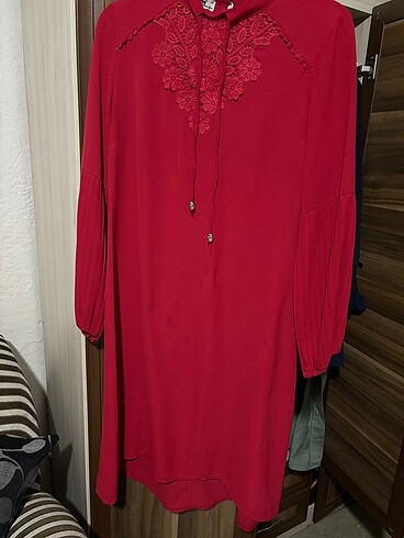 Tesetttür tunik