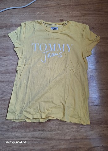 Tommy jeans Sarı Kısa Kollu Tişört