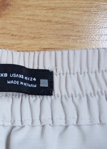 xs Beden Zara kumas pantolon