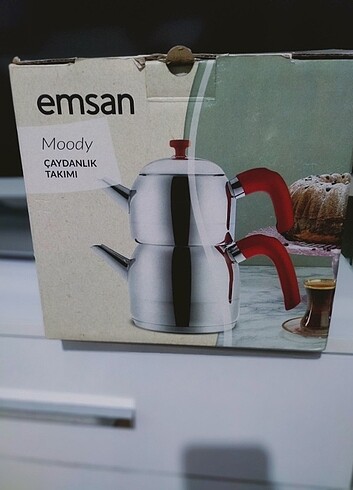 Beden kırmızı Renk Emsan çelik çaydanlık