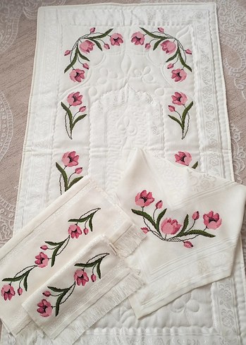  Pembe Nakışlı Geleneksel El İşi Set