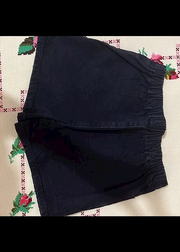 12-13 Yaş Beden Düğmeli Siyah Denim Şort Etek