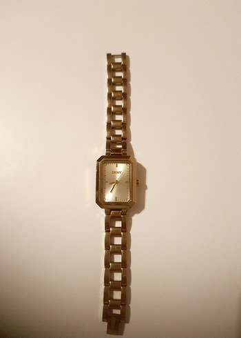 DKNY Kadın Altın Renkli Klasik Saat - Görsel 2