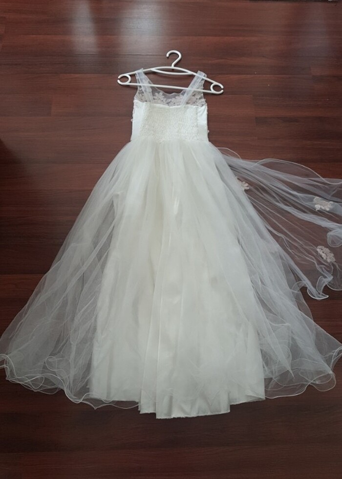 10 yaş çok şık abiye gelinlik sayılı giyildi. - Görsel 3