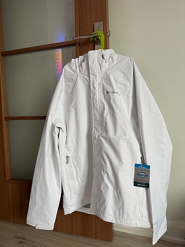 Columbia m