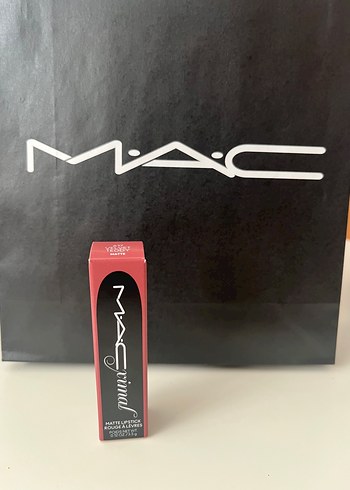 MAC velvet teddy