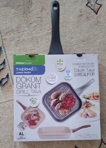 28 cm kare ızgara tava thermoad markasıdır 