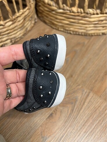 Zara çocuk ayakkabısı - Görsel 4