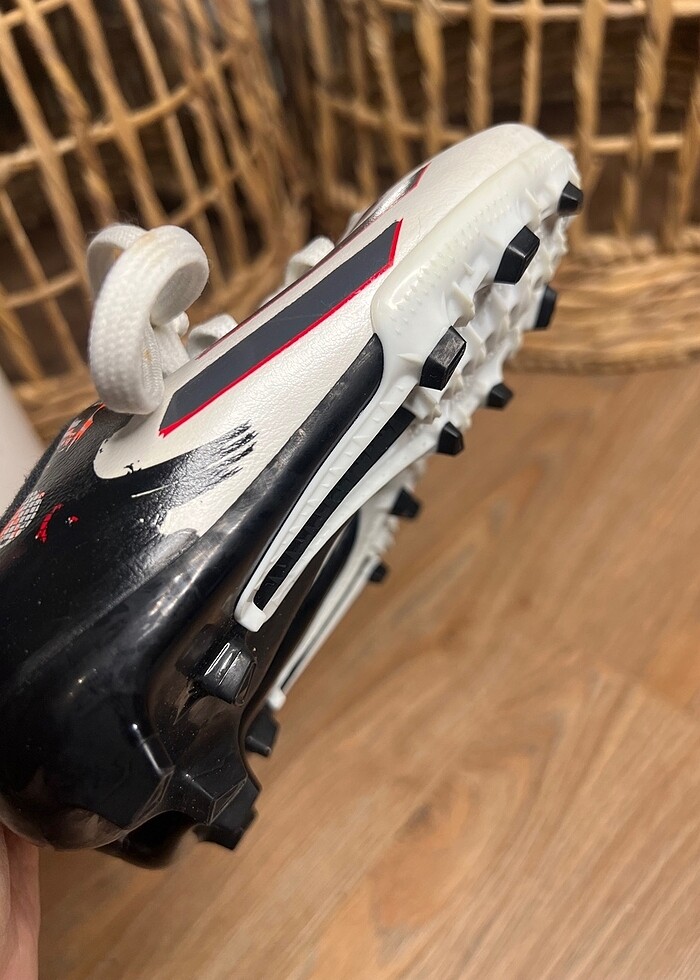 Adidas çocuk krampon - Görsel 5