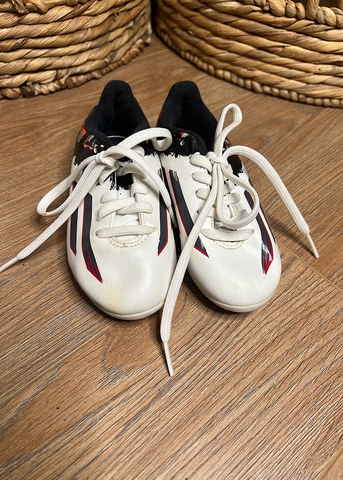 Adidas çocuk krampon - Görsel 2