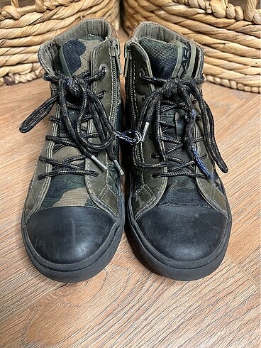 Zara Sneakers - Görsel 3