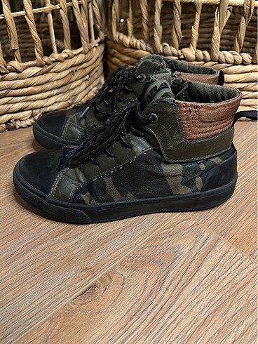 Zara Sneakers - Görsel 2