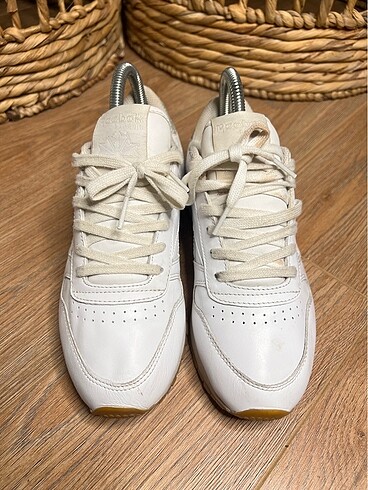 Reebok Classic Leather Sneakers - Görsel 3