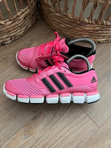 Adidas spor ayakkabı - Görsel 2