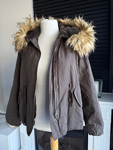 Zara mont