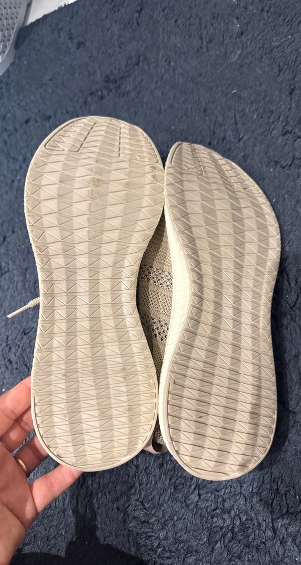 Hiç giyilmemiş spor ayakkabı - Görsel 2