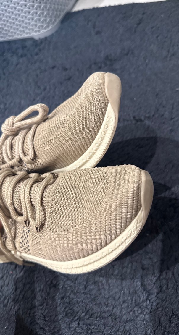 Hiç giyilmemiş spor ayakkabı - Görsel 3